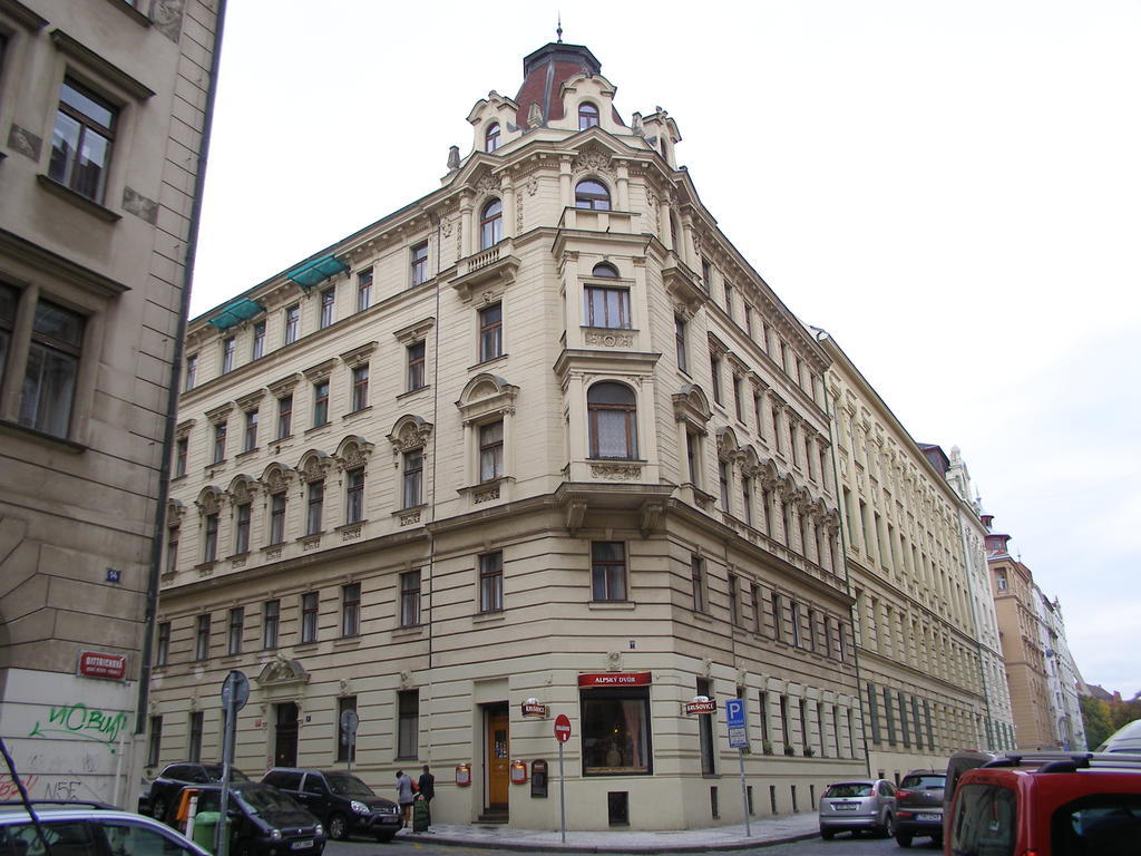 Luxury Loft Apartment Prague Exterior photo